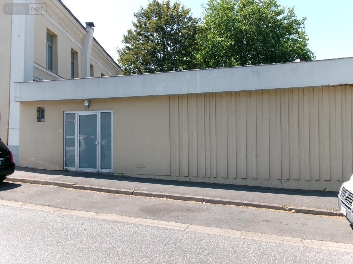 Location fonds et murs commerciaux Bruay-la-Buissière 62700 Pas-de-Calais 60 m2  750 euros