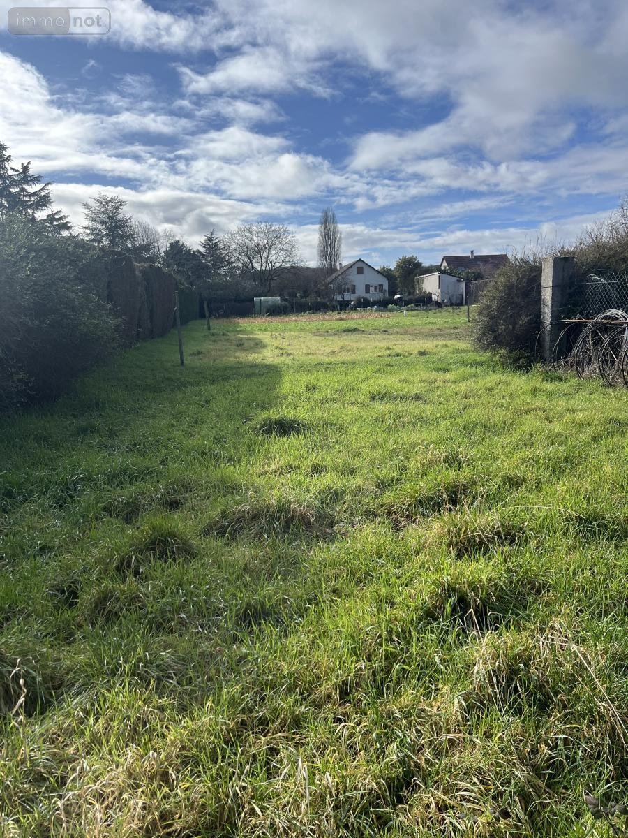Terrain a batir a vendre Ligré 37500 Indre-et-Loire 950 m2  43600 euros