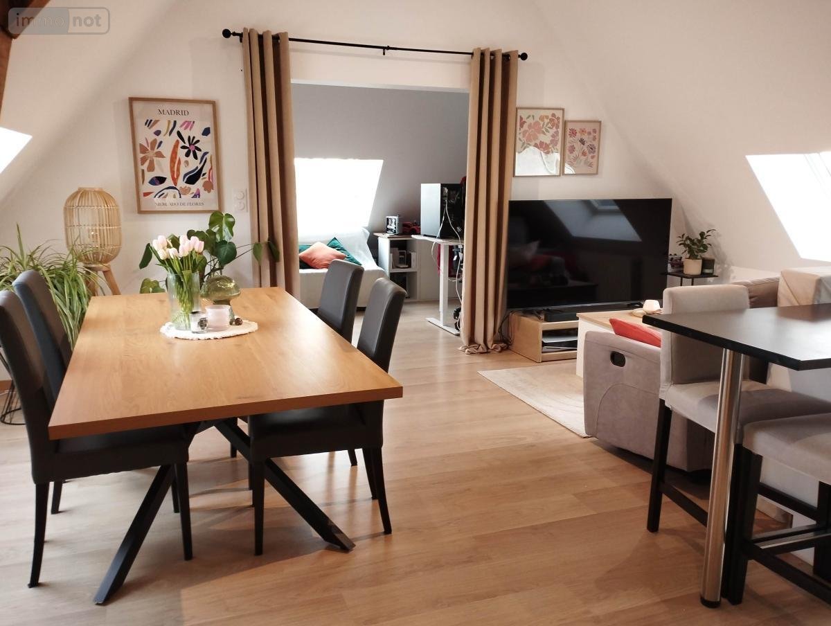 Location appartement Castine-en-Plaine 14540 Calvados 46 m2 2 pièces 710 euros