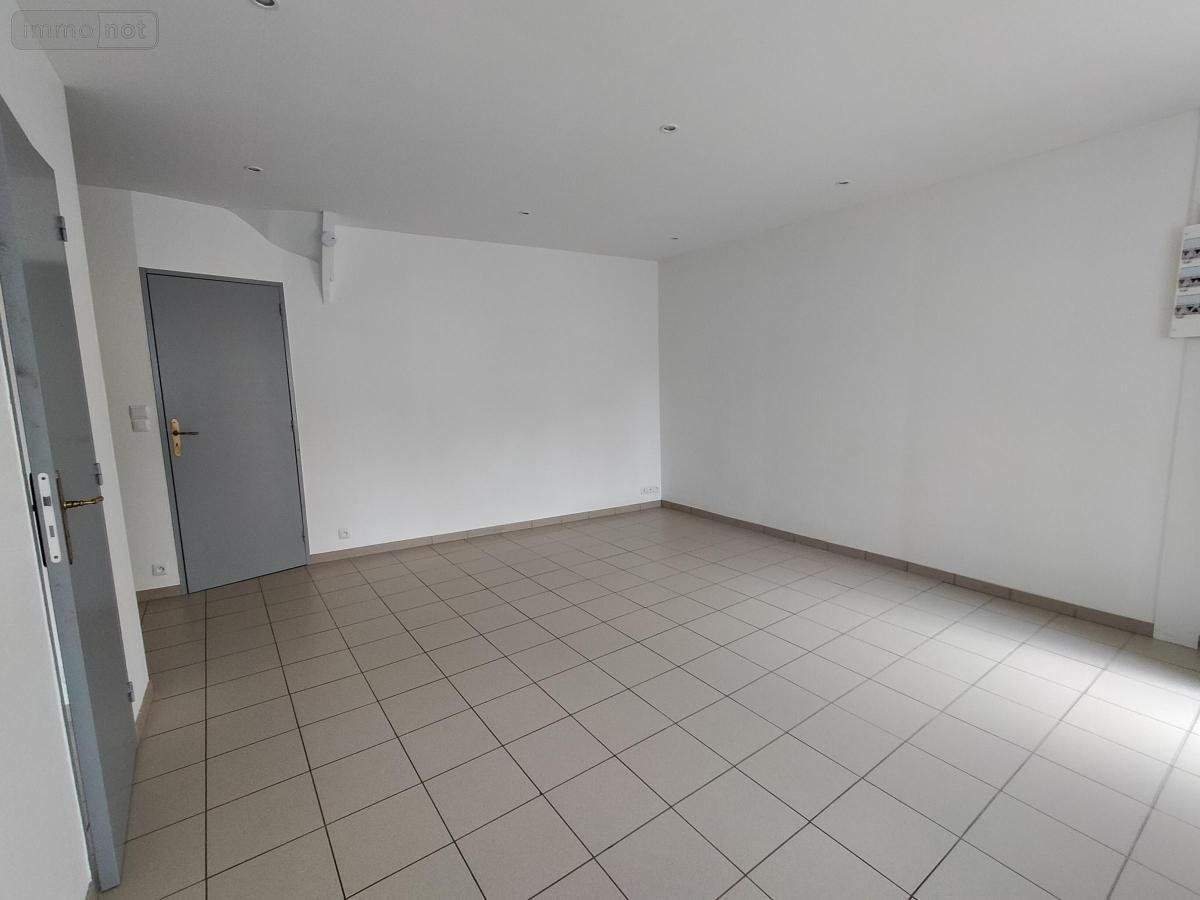 Location appartement Loudéac 22600 Côtes-d'Armor 38 m2 2 pièces 420 euros