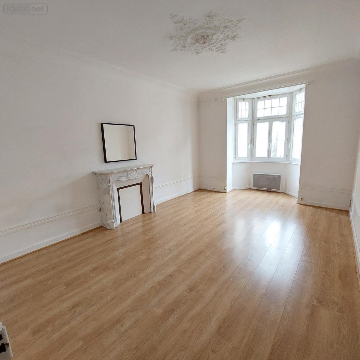 Location appartement Reims 51100 Marne 33 m2 1 pièce 600 euros