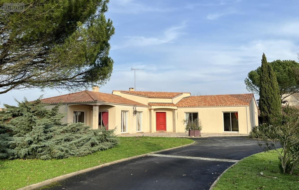 Maison a vendre Luçon 85400 Vendée 181 m2 6 pièces 465600 euros