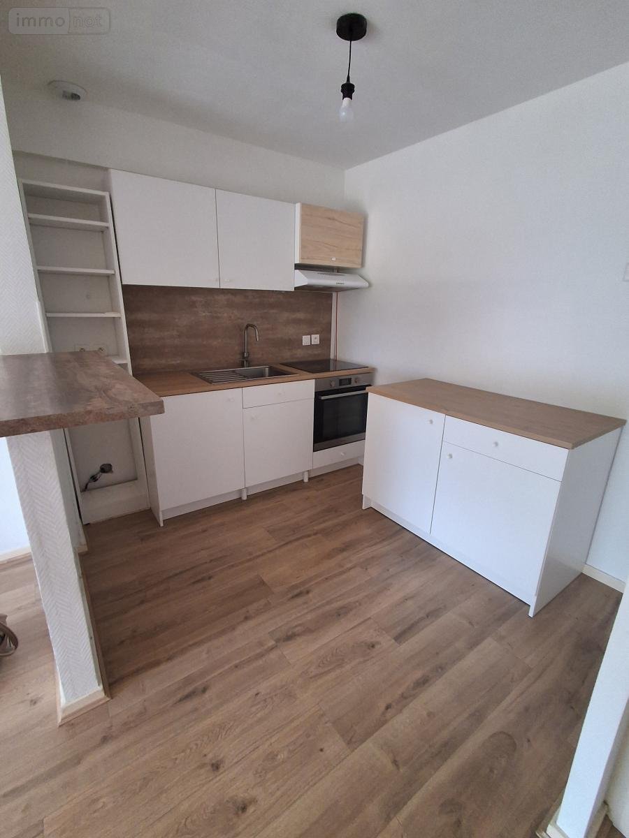 Location appartement Bourg-en-Bresse 01000 Ain 71 m2 3 pièces 675 euros
