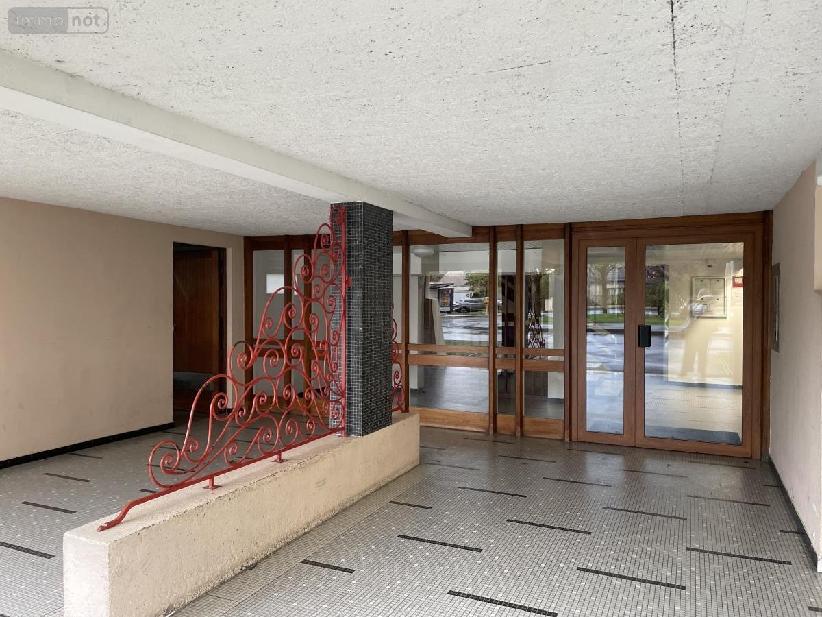 Appartement a vendre Châlons-en-Champagne 51000 Marne 75 m2 4 pièces 60000 euros