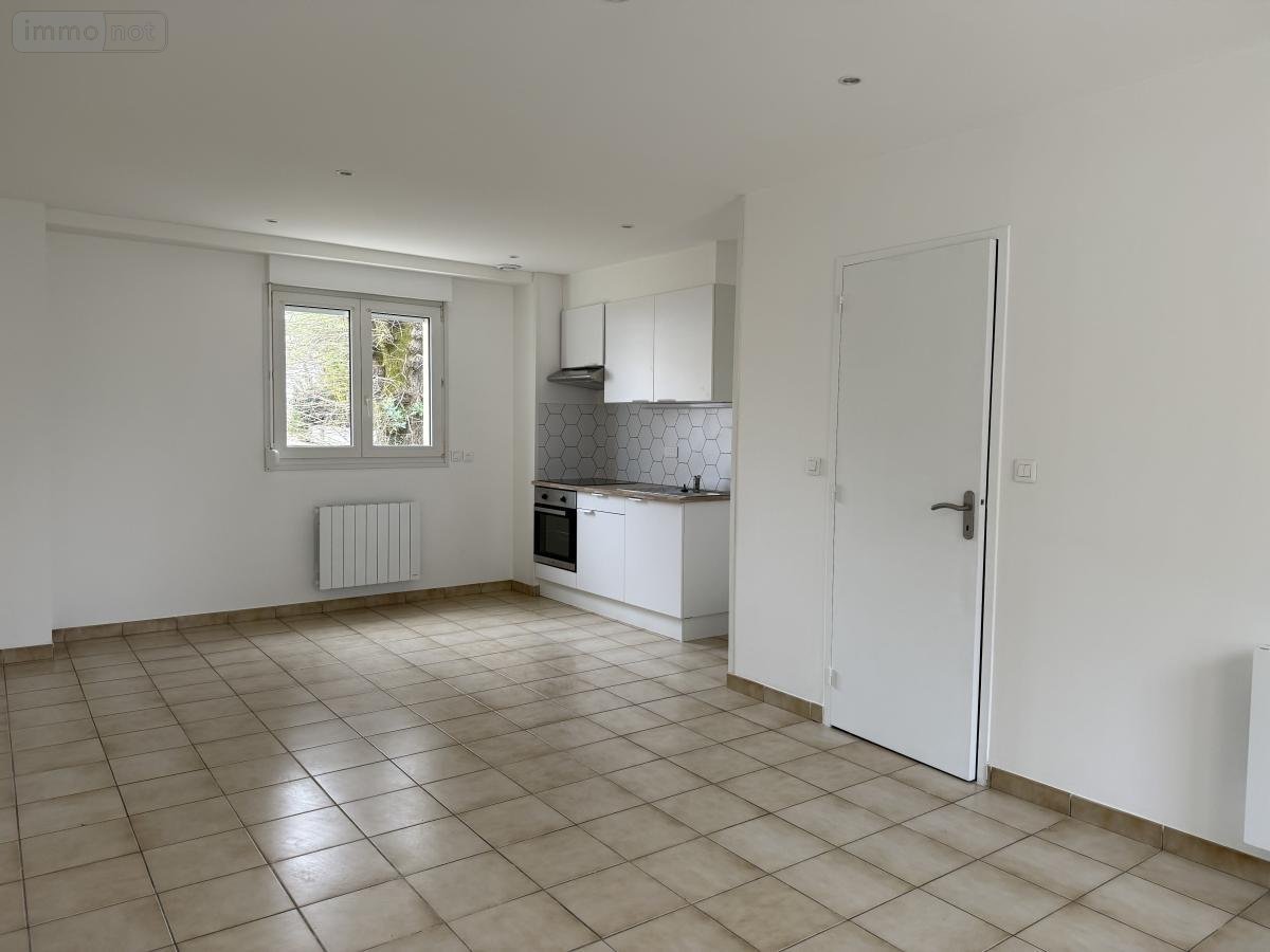 Location appartement Évron 53600 Mayenne 43 m2 3 pièces 500 euros