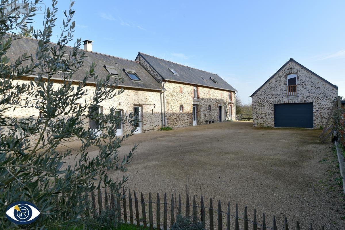 Maison a vendre Argentré 53210 Mayenne 206 m2  353600 euros