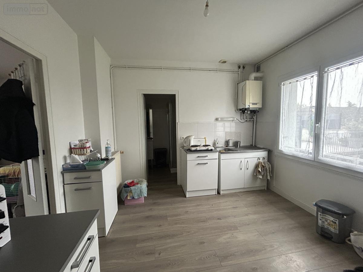 Location appartement Beaune 21200 Côte-d'Or 37 m2 1 pièce 550 euros