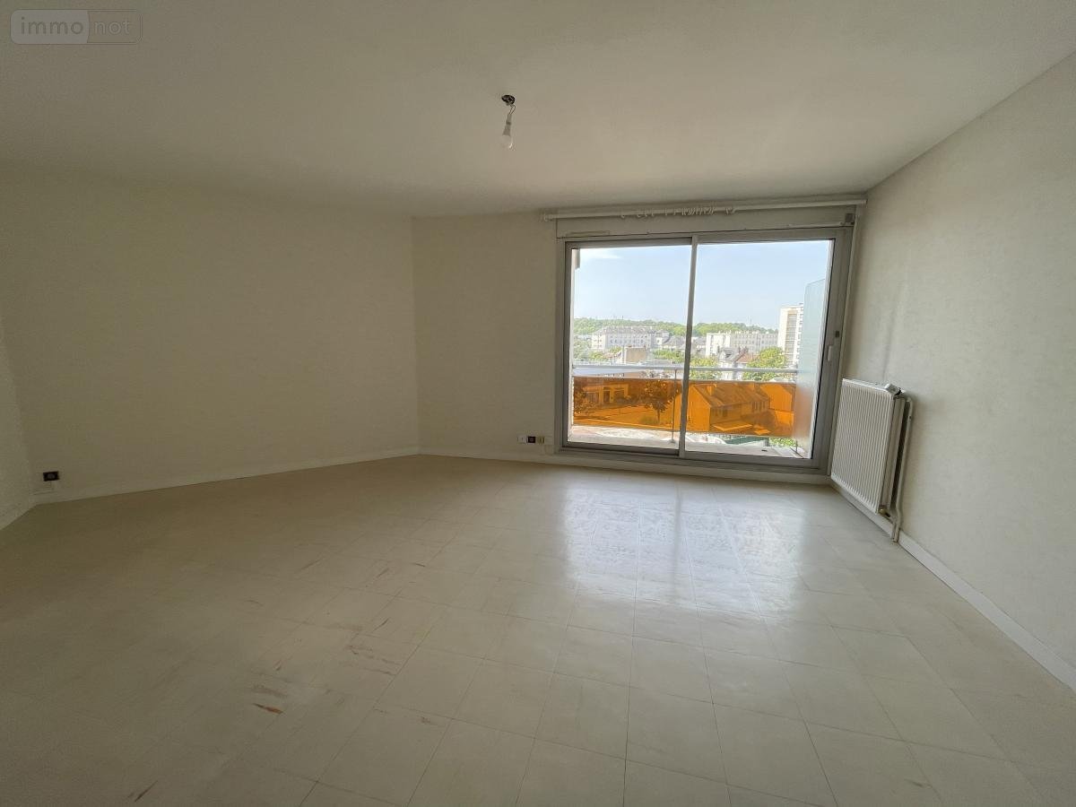 Location appartement Vendôme 41100 Loir-et-Cher 67 m2  495 euros