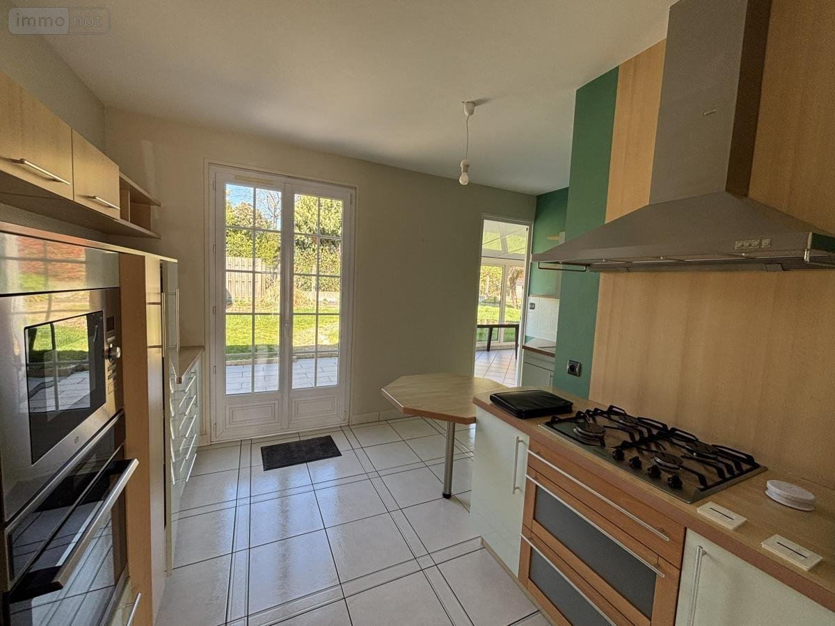 Location maison Bonchamp-lès-Laval 53960 Mayenne 98 m2 4 pièces 890 euros