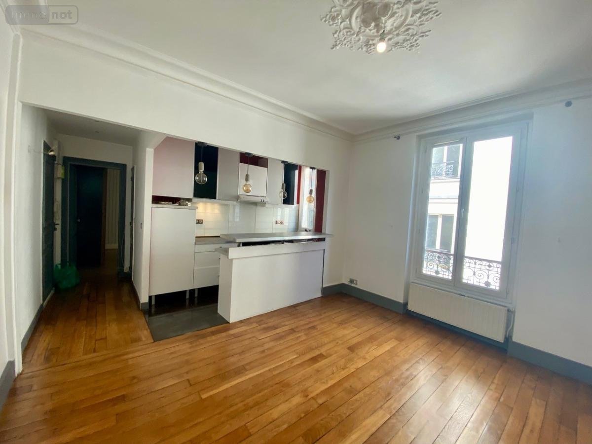 Location appartement Paris 18e arrondissement 75018 Paris 38 m2 2 pièces 1590 euros