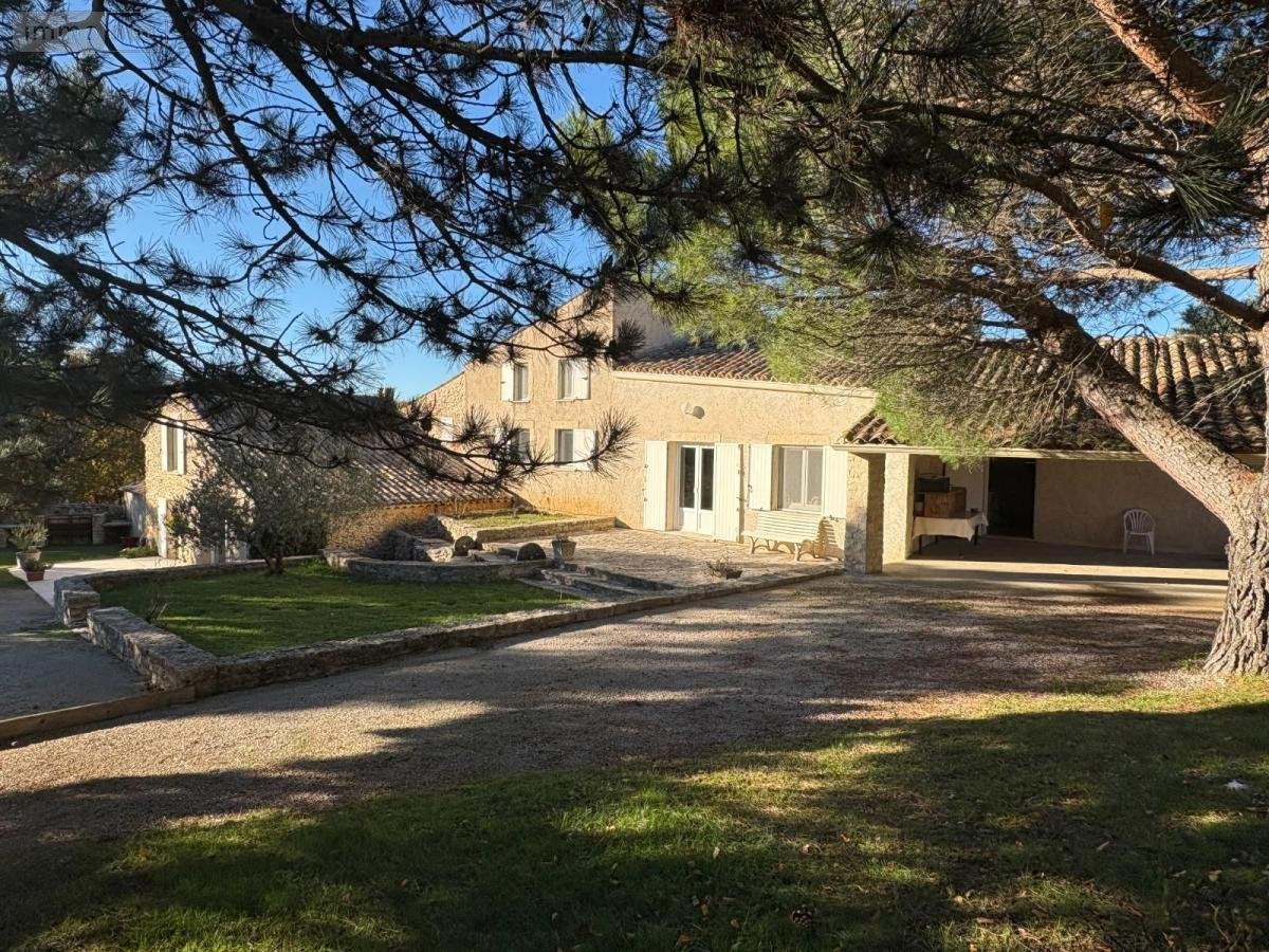 Maison a vendre Simiane-la-Rotonde 04150 Alpes-de-Haute-Provence 247 m2 7 pièces 730400 euros