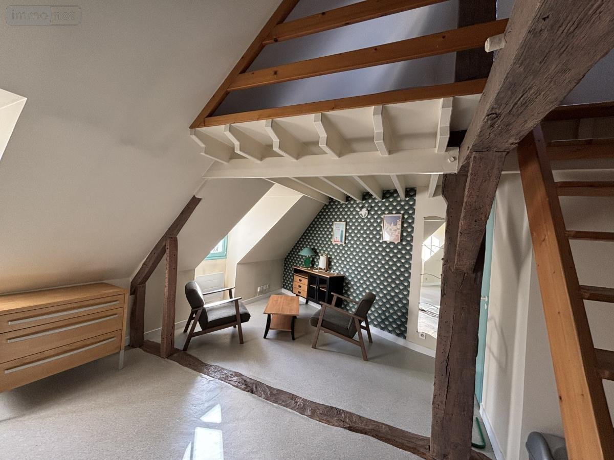 Location appartement Laval 53000 Mayenne 25 m2 1 pièce 420 euros