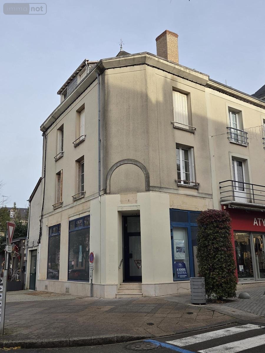 Location fonds et murs commerciaux Château-Gontier-sur-Mayenne 53200 Mayenne 105 m2  900 euros