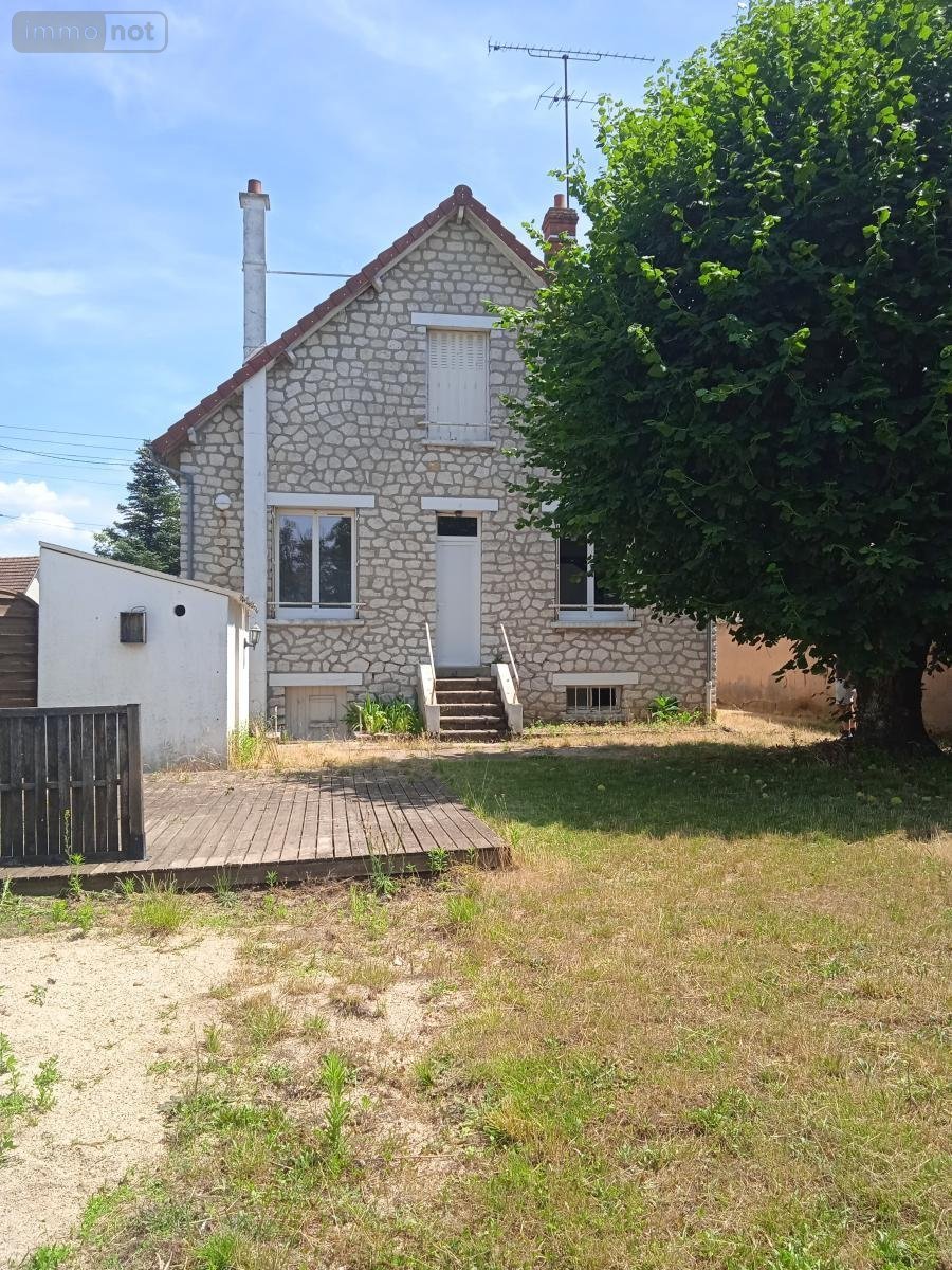 Location maison Châlette-sur-Loing 45120 Loiret 89 m2 4 pièces 854 euros