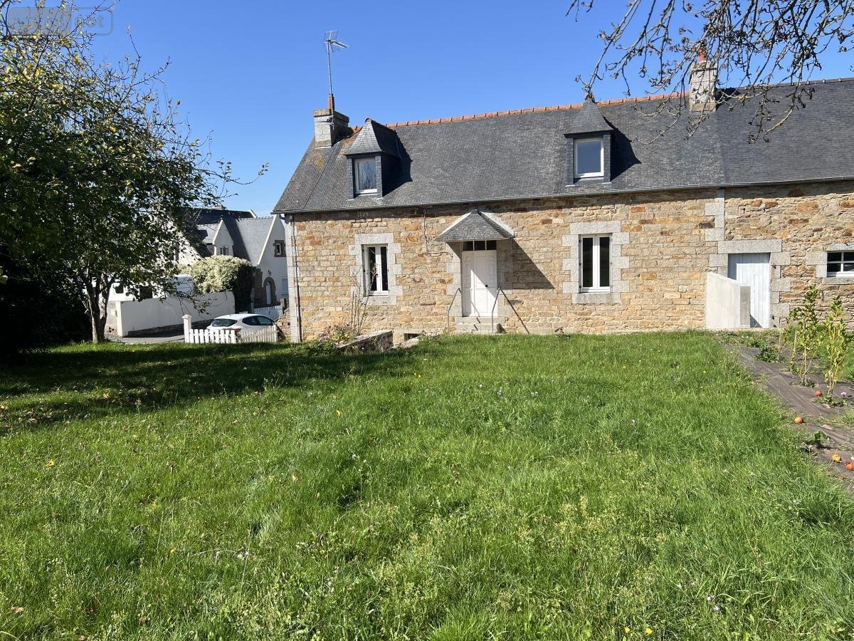 Maison a vendre Ploumagoar 22970 Côtes-d'Armor 89 m2  166936 euros
