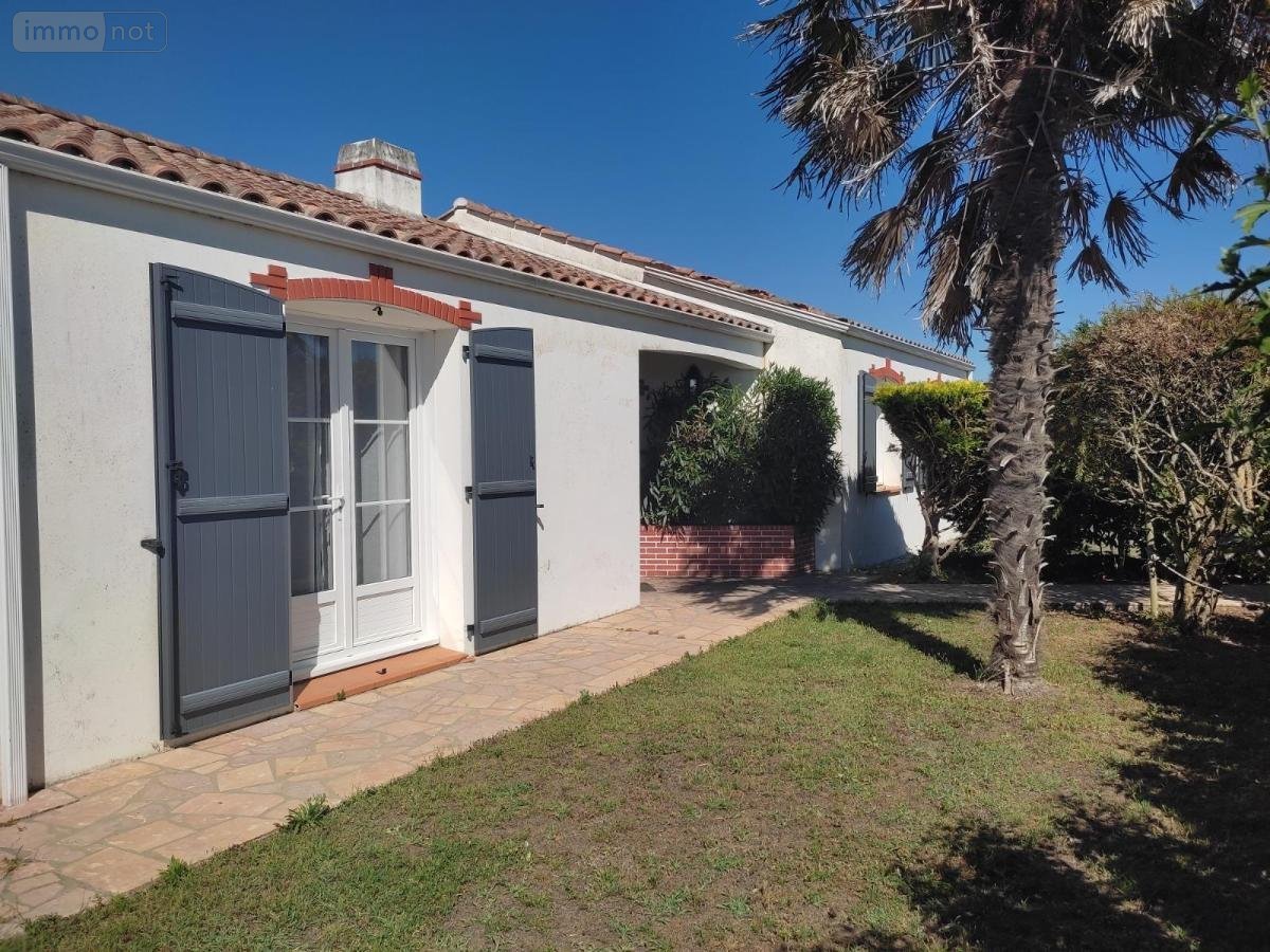 Location maison Saint-Jean-de-Monts 85160 Vendée 112 m2 5 pièces 1050 euros