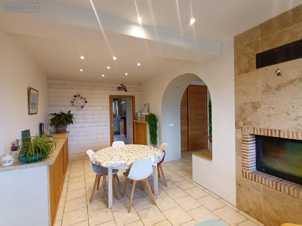 Maison a vendre Les Rairies 49430 Maine-et-Loire 253 m2 10 pièces 418000 euros