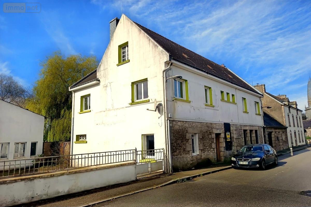Maison a vendre Malguénac 56300 Morbihan 250 m2  137800 euros