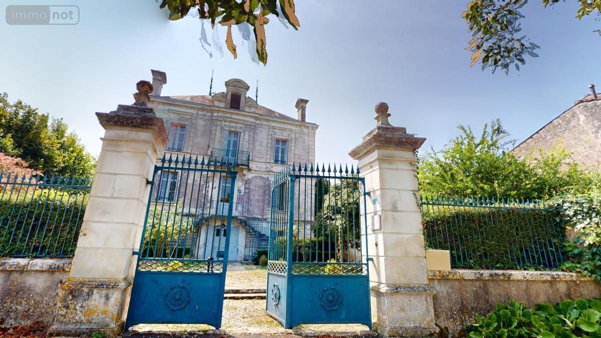 Maison a vendre Port-d'Envaux 17350 Charente-Maritime 308 m2 10 pièces 598000 euros