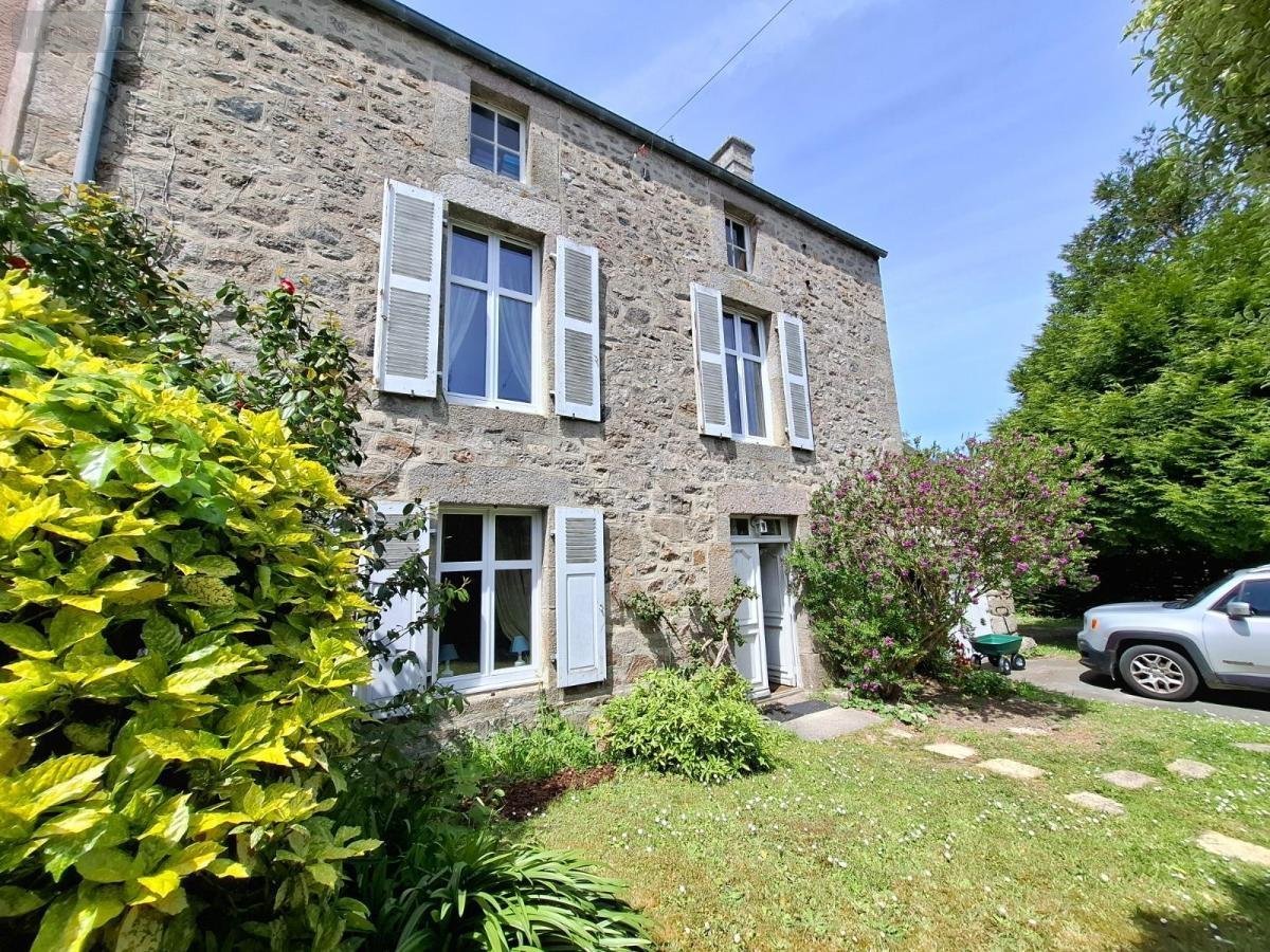 Maison a vendre Réville 50760 Manche 145 m2 5 pièces 270384 euros