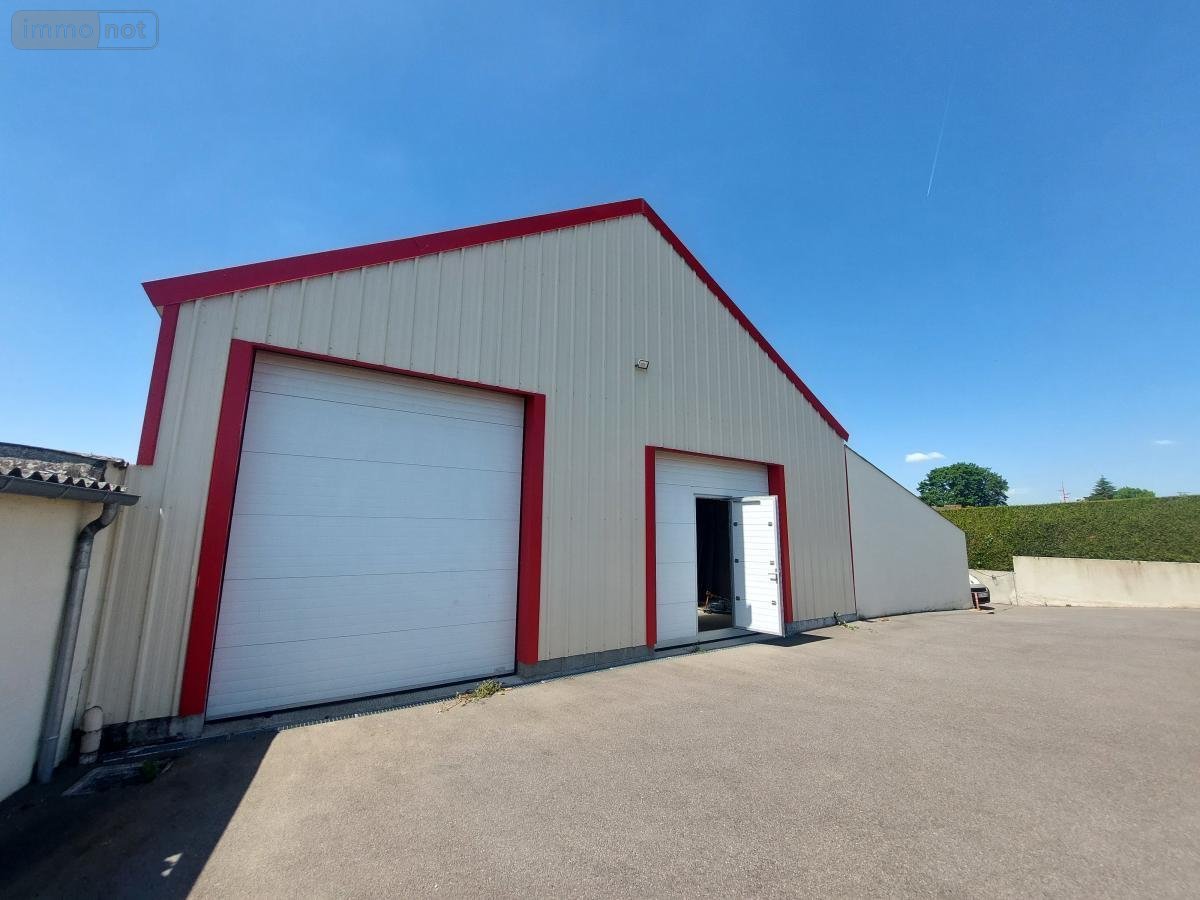 Garage et parking a vendre Cossé-le-Vivien 53230 Mayenne 170 m2  173730 euros