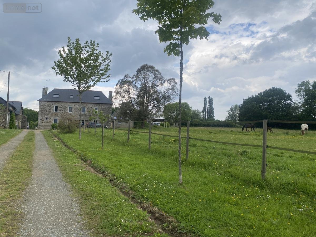 Maison a vendre Saint-Clet 22260 Côtes-d'Armor 210 m2  519750 euros