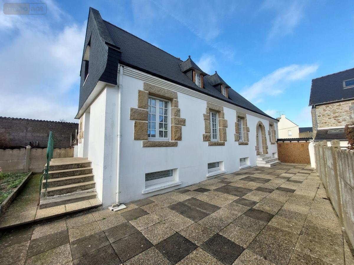 Maison a vendre Le Mené 22330 Côtes-d'Armor 112 m2  148400 euros