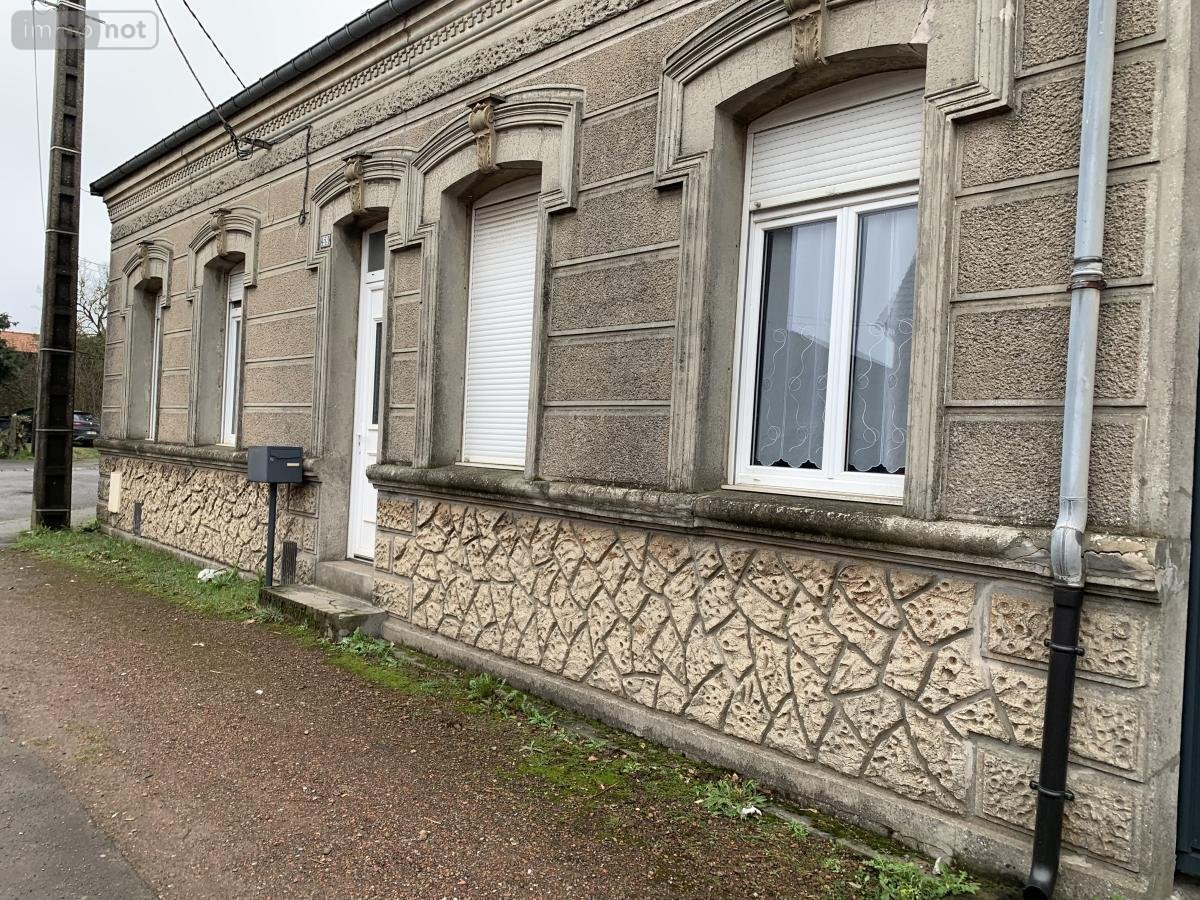 Location maison Neuville-Saint-Vaast 62580 Pas-de-Calais 109 m2  820 euros