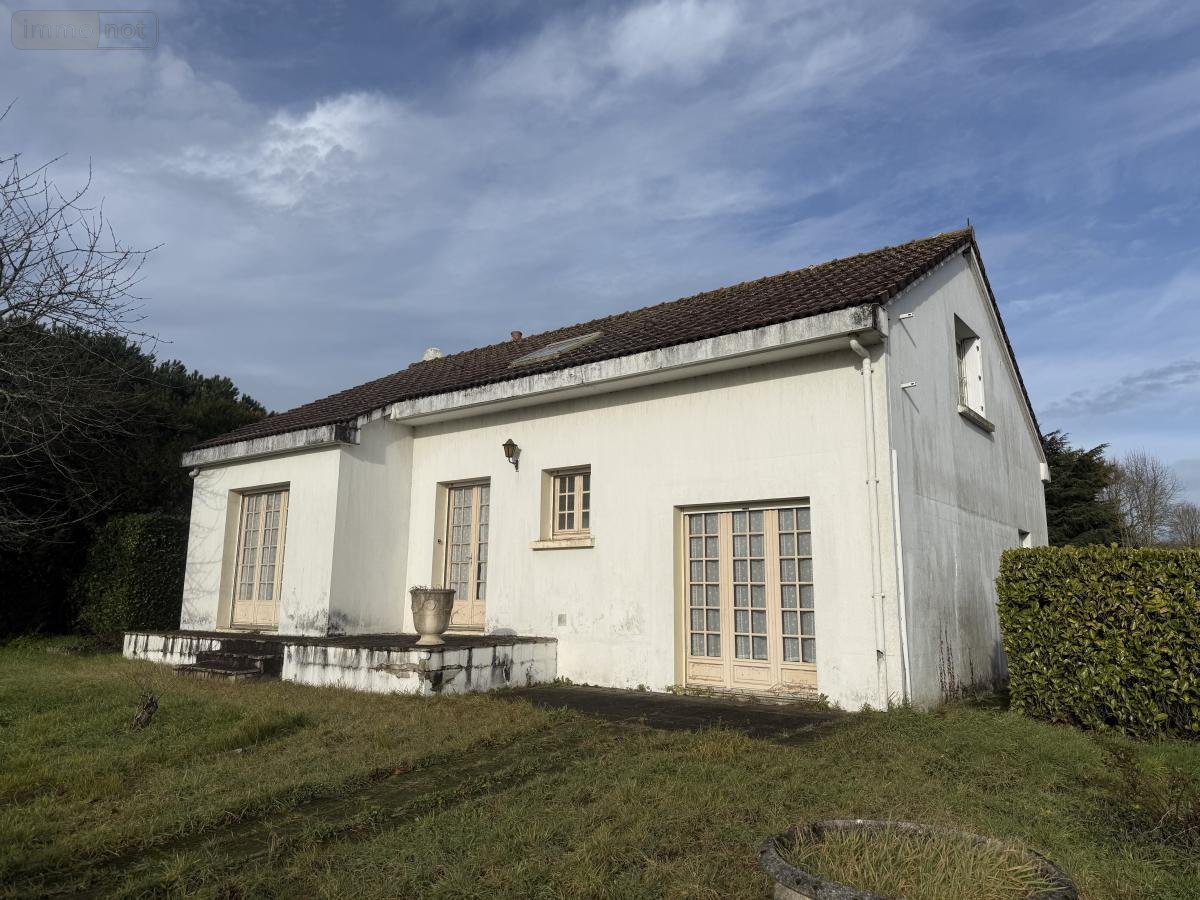 Maison a vendre Beaulieu-sous-la-Roche 85190 Vendée 134 m2 6 pièces 162750 euros
