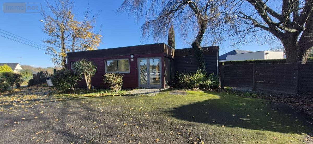 Fonds et murs commerciaux a vendre Questembert 56230 Morbihan 100 m2  180200 euros