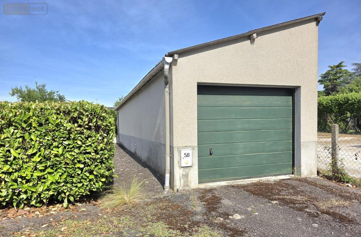 Garage et parking a vendre Vierzon 18100 Cher 38 m2  20800 euros