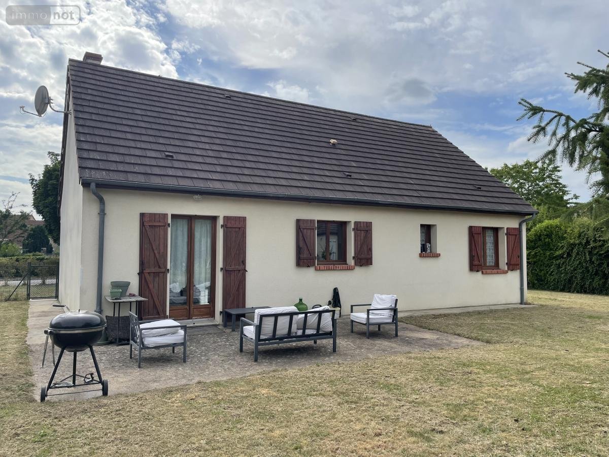 Location maison Naveil 41100 Loir-et-Cher 70 m2 3 pièces 780 euros