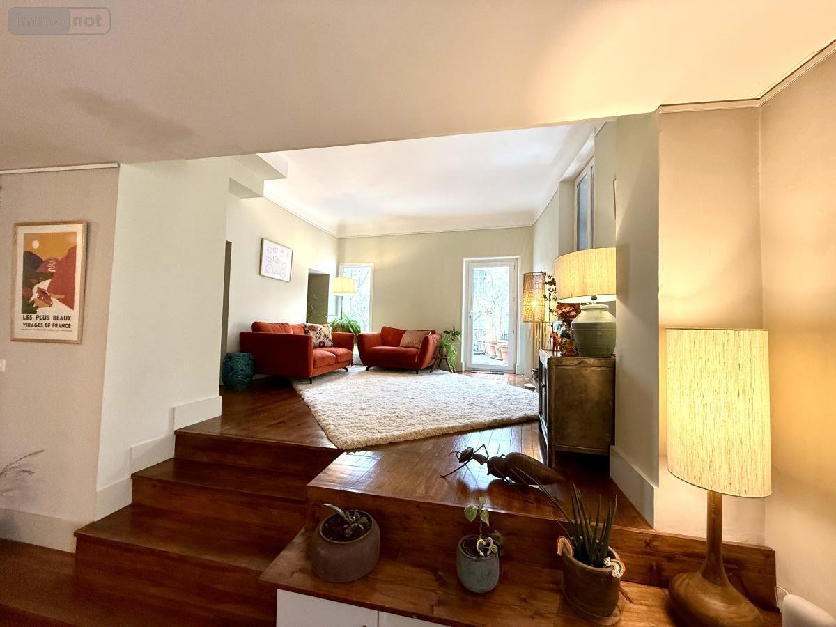 Maison a vendre Cahors 46000 Lot 249 m2 9 pièces 454000 euros