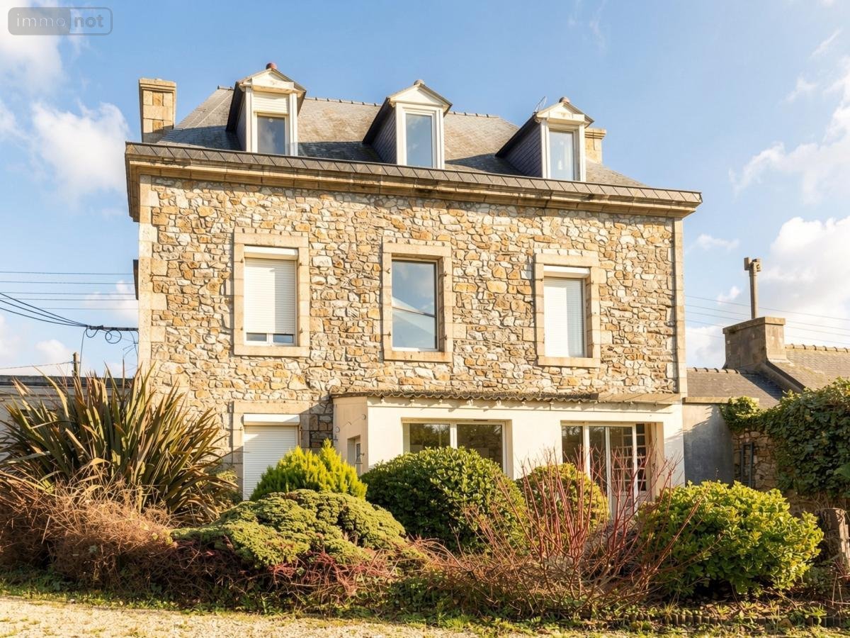 Maison a vendre Plouénan 29420 Finistère 226 m2 11 pièces 210800 euros