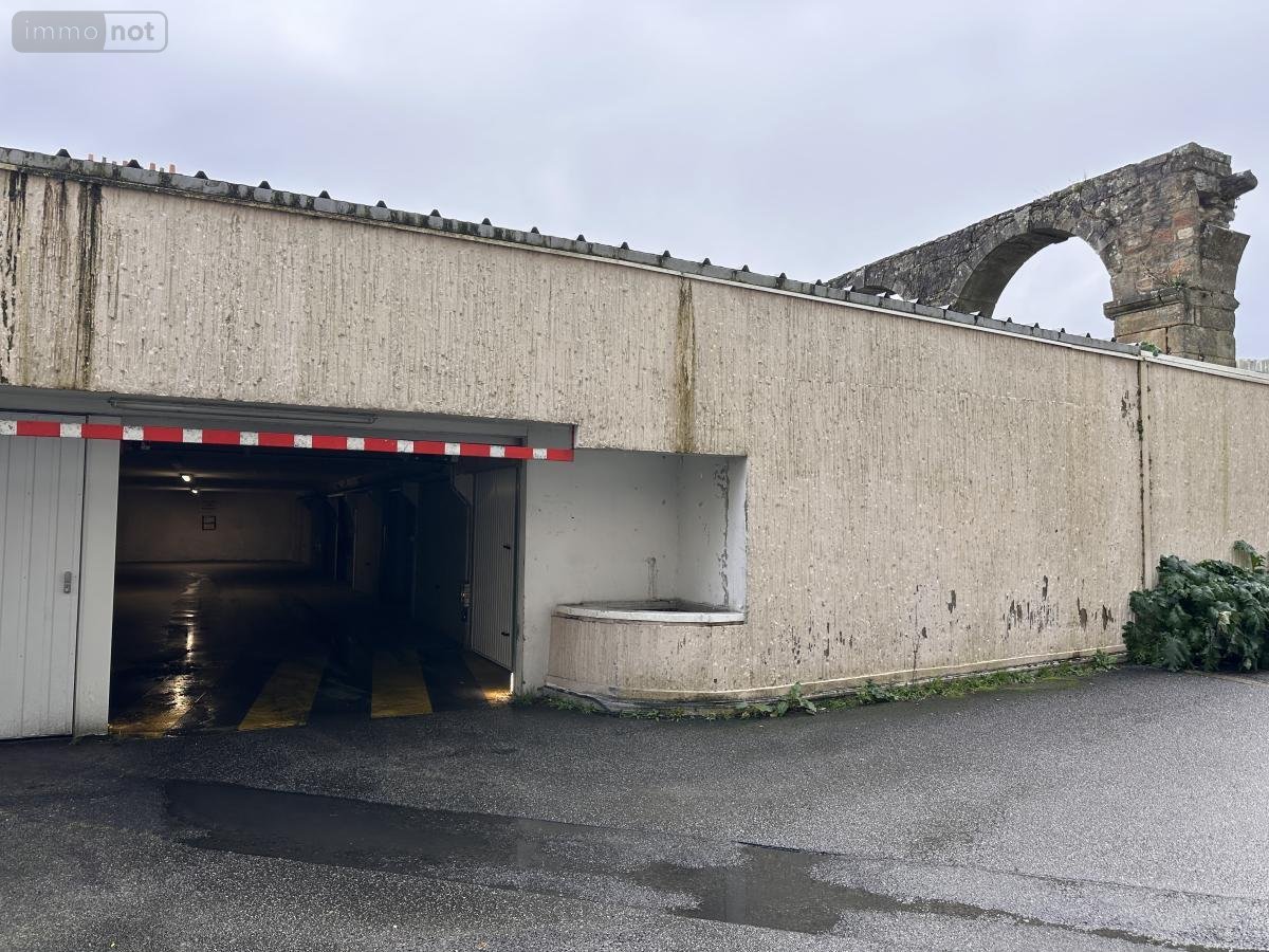 Garage et parking a vendre Vannes 56000 Morbihan 20 m2  52183 euros