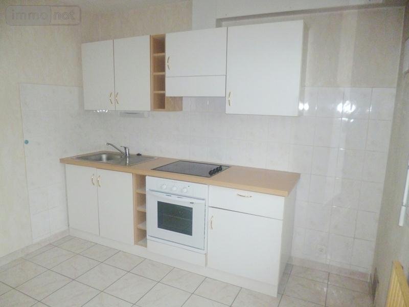 Location appartement Bourg-en-Bresse 01000 Ain 39 m2 1 pièce 545 euros