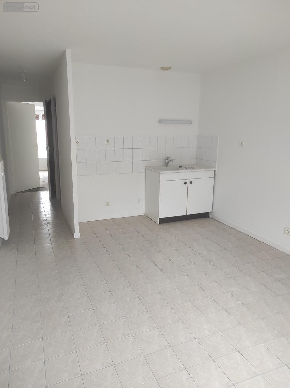 Location appartement Bourg-en-Bresse 01000 Ain 36 m2 1 pièce 440 euros