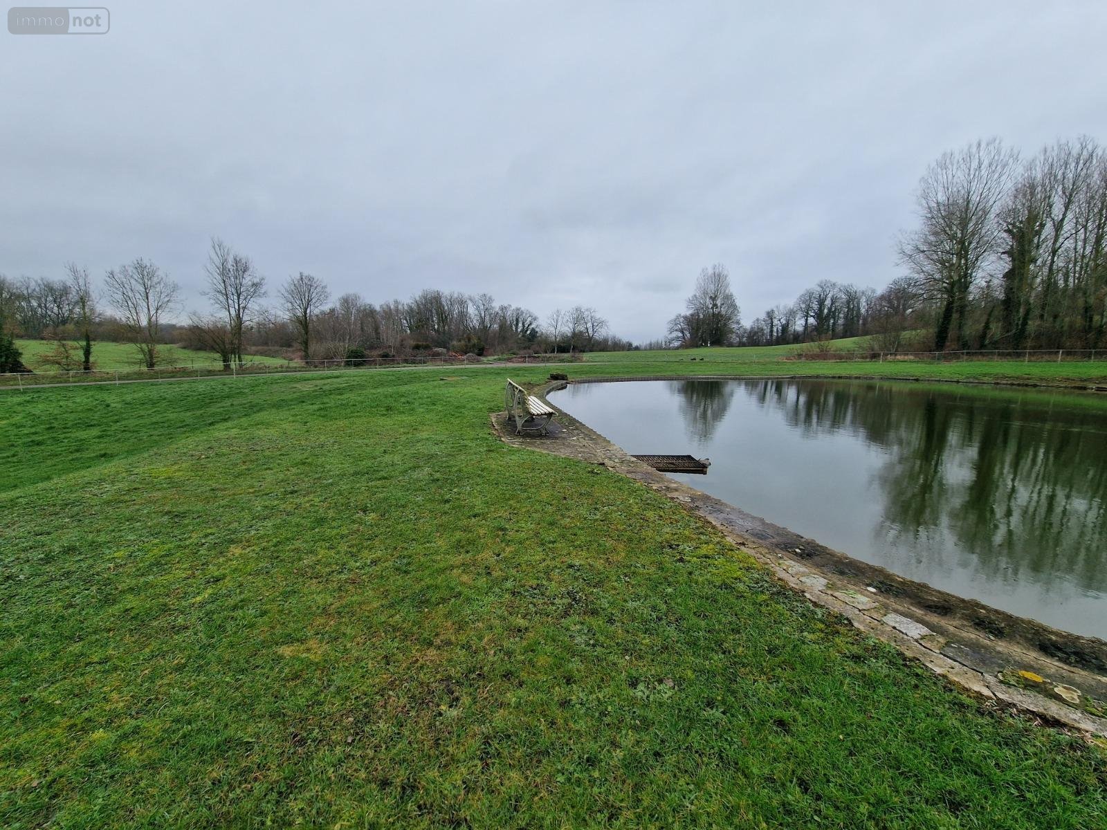 Terrain de loisirs - Bois - Etang à vendre Laval-en-Laonnois 02860