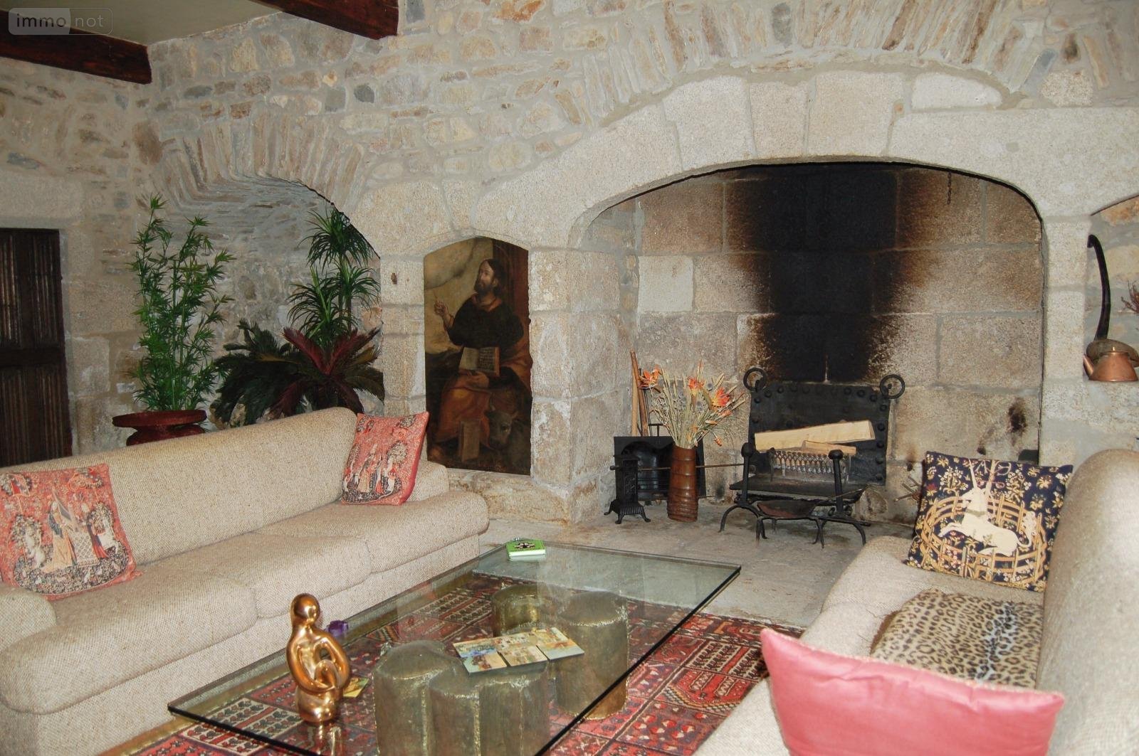 propriete a vendre Chaudes-Aigues 15110 Cantal 231 m2 9 pièces 318000 euros