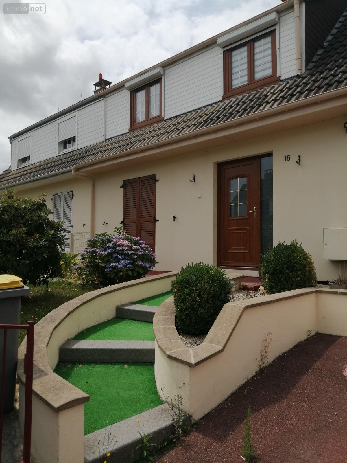 Location maison Grand-Bourgtheroulde 27520 Eure 83 m2 4 pièces 860 euros