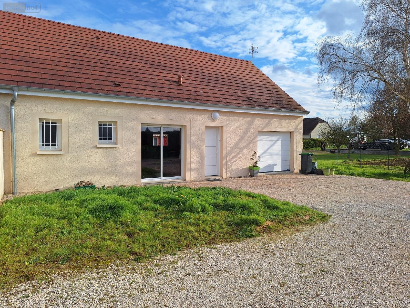 Location maison Bey 71620 Saône-et-Loire 116 m2 5 pièces 910 euros