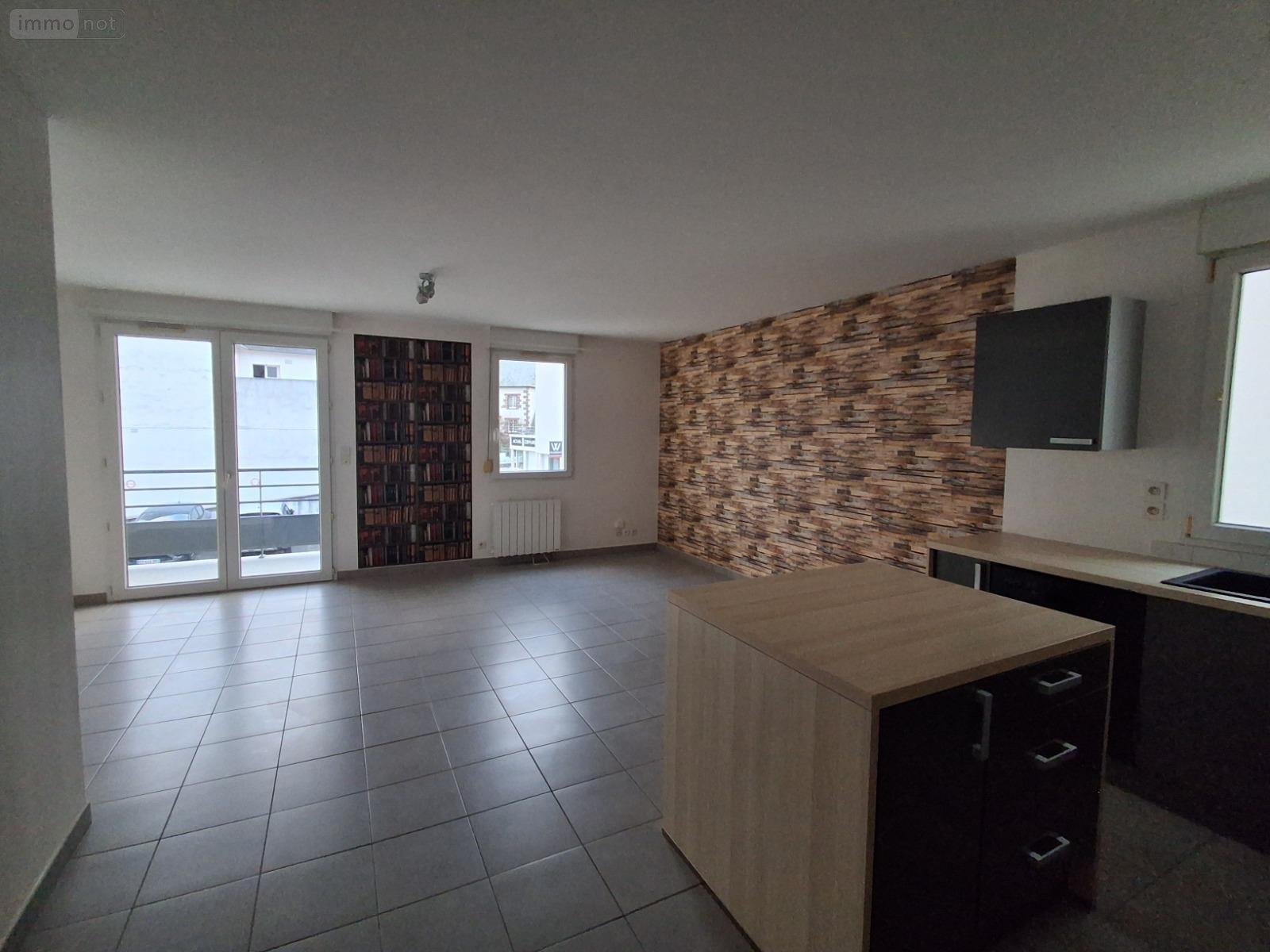 Location appartement Châteaubourg 35220 Ille-et-Vilaine 54 m2 2 pièces 600 euros