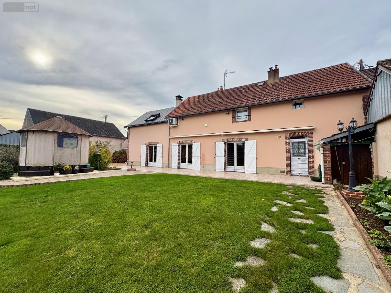 Maison a vendre Chartres 28000 Eure-et-Loir 168 m2 6 pièces 393300 euros