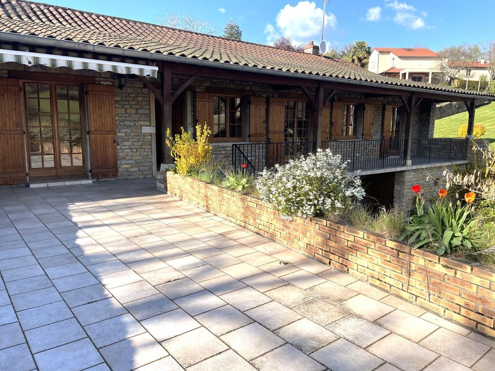 Maison a vendre Lournand 71250 Saône-et-Loire 118 m2 5 pièces 205000 euros