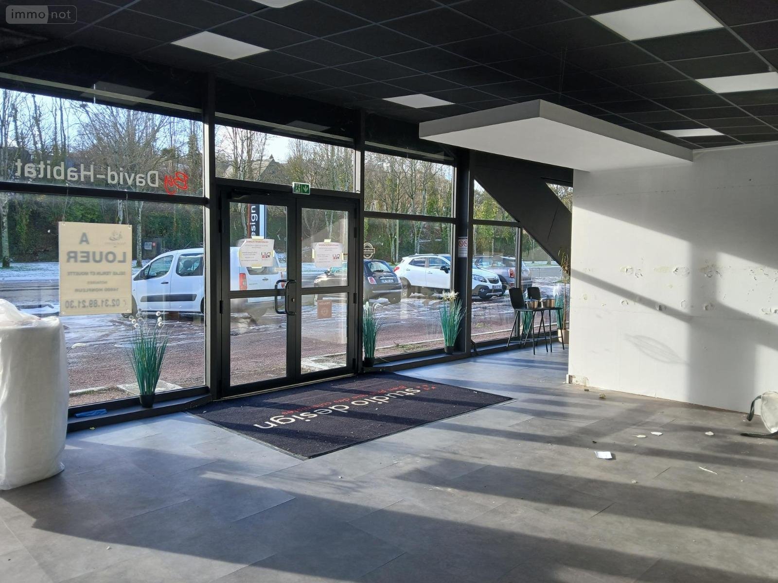 Location fonds et murs commerciaux Honfleur 14600 Calvados 200 m2  2500 euros