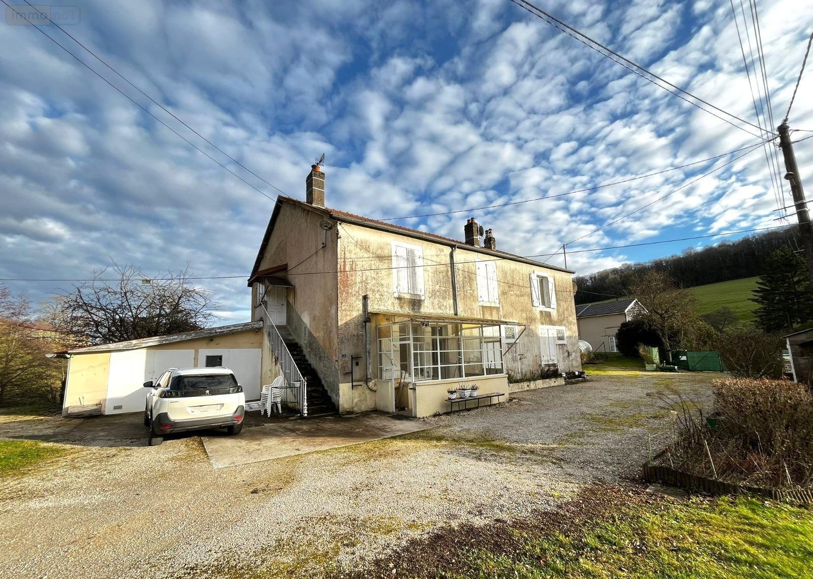 Maison a vendre Nogent 52800 Haute-Marne 272 m2 9 pièces 116600 euros