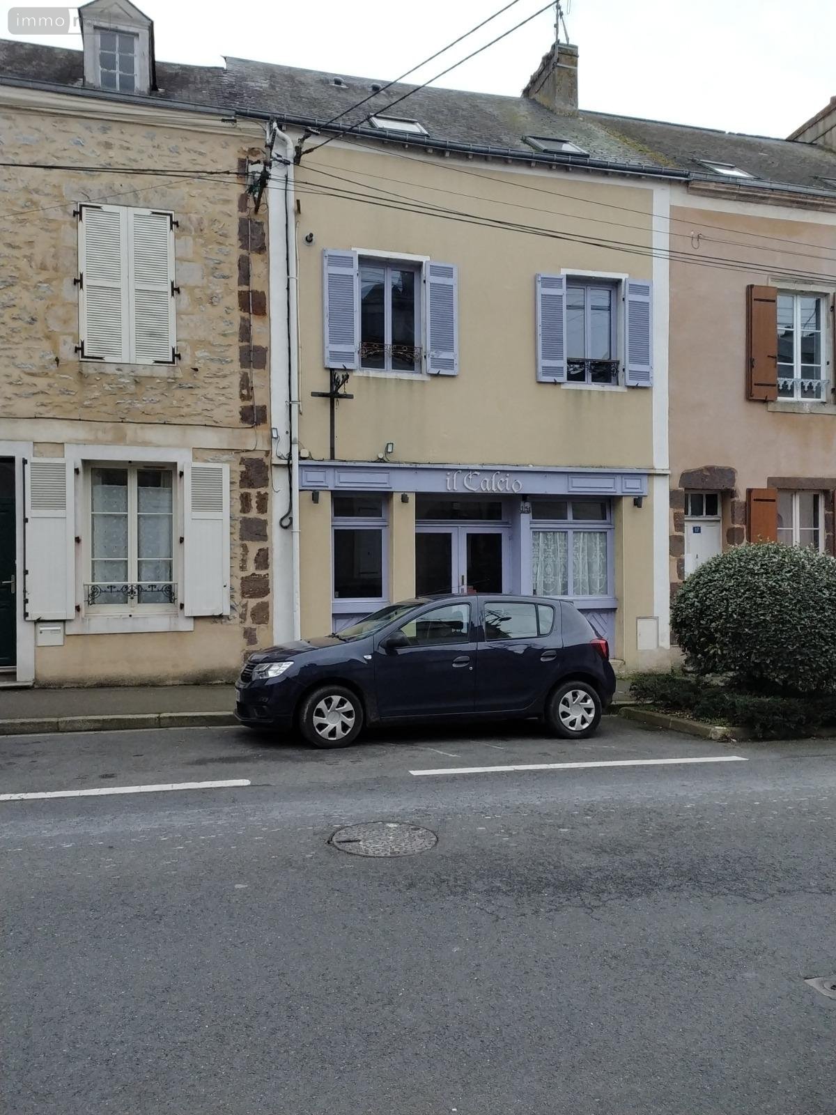 Immeuble a vendre Fresnay-sur-Sarthe 72130 Sarthe 148 m2  99750 euros