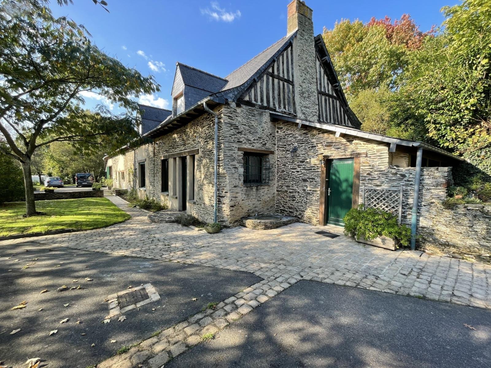 Maison a vendre Noyal-sur-Vilaine 35530 Ille-et-Vilaine 200 m2 7 pièces 399360 euros