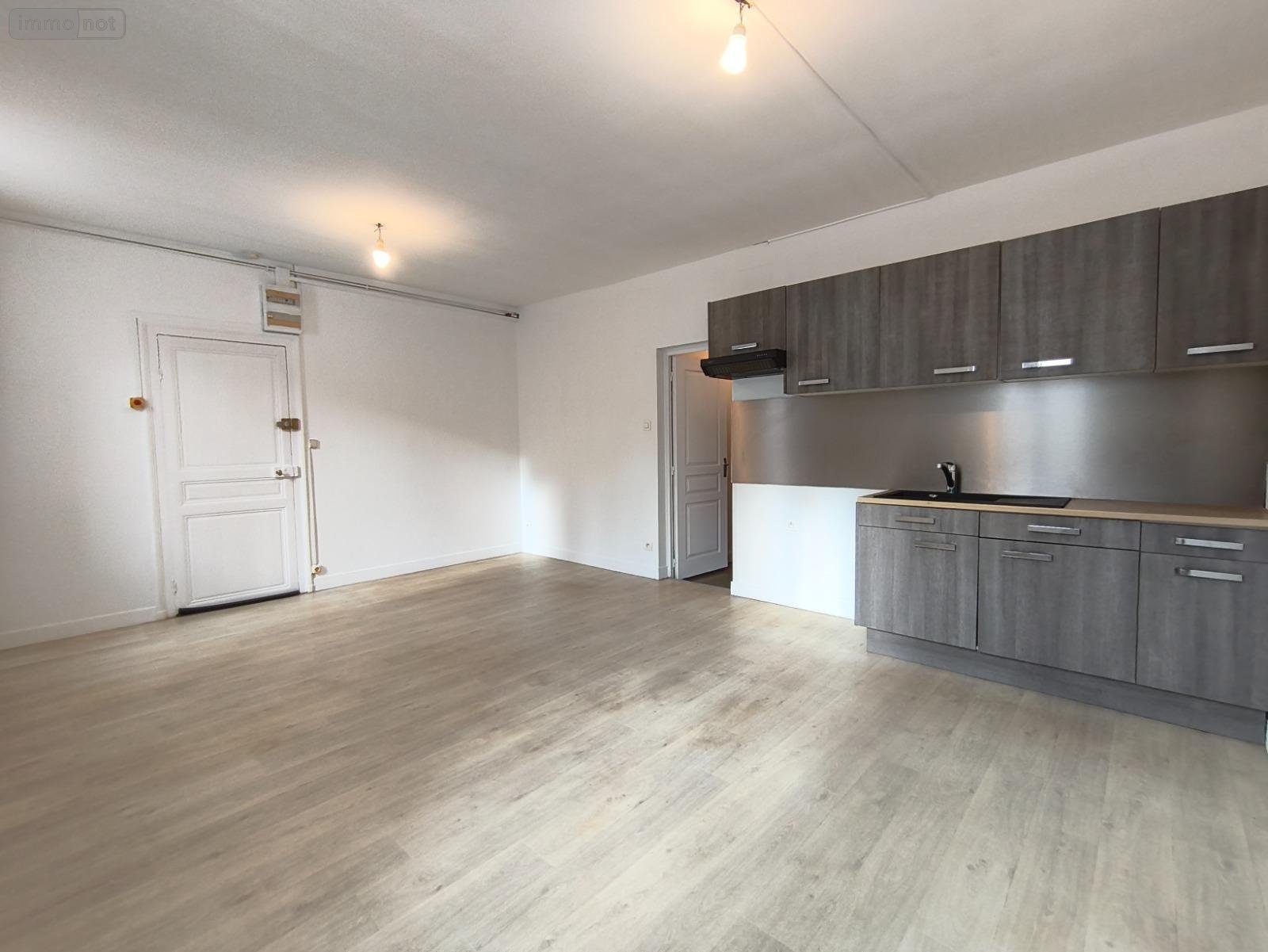 Location appartement Saint-André-de-l'Eure 27220 Eure 30 m2 1 pièce 380 euros