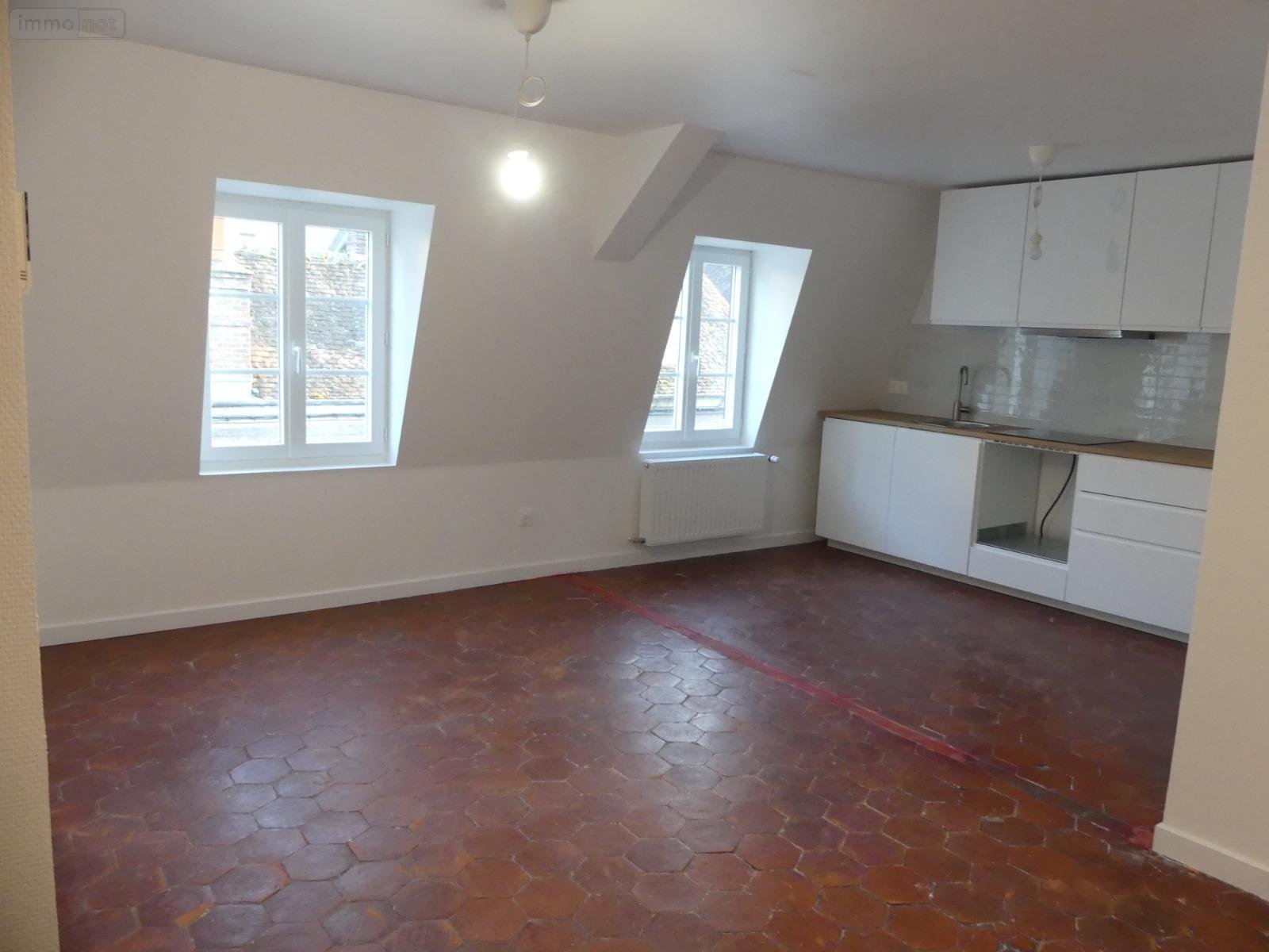 Location appartement Nemours 77140 Seine-et-Marne 45 m2 3 pièces 740 euros